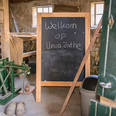 Ee Unia Zathe Bed & Breakfast エクステリア 写真